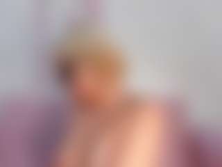 CataleyaBianchi's Live Sex Cam Show