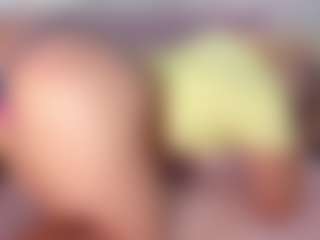 Live cam show with CataleyaBianchi - Latina Petite on Milfs Live | colombia