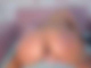 Live cam show with CataleyaBianchi - Lovely on Strip Flash - Live Sex Shows
