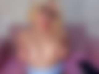Live cam show with CataleyaBianchi - Baby on Camsoda