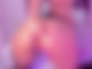 Live cam show with CataleyaBianchi - Barelylegal on studioflirtlive.com