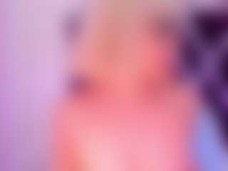 Live cam show with CataleyaBianchi - Schoolgirl on Stripli.com
