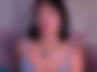 CataleyaBianchi's Live Sex Cam Show