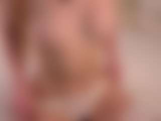 Live cam show with Ellie - No Smoking on live18s.com