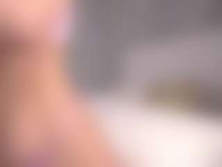 Live cam show with Ellie - Joi on liverealitysex.com