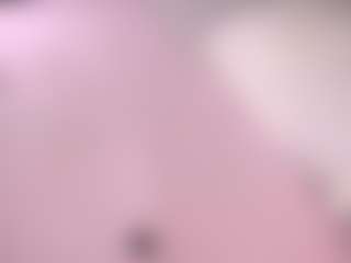 Live cam show with Ellie - Average on livesexfox.com