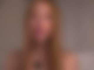 Live cam show with Ellie - Red Hair on Camsoda