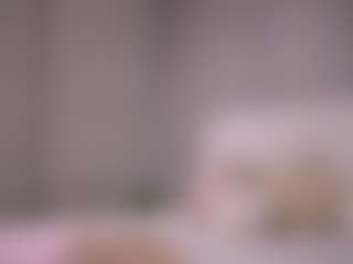 Live cam show with Ellie - Ass Clapping on livesuperchat.net