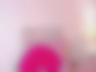 Live cam show with DaniLopezzz ® - Squirt Big Tits on AdultVida.com