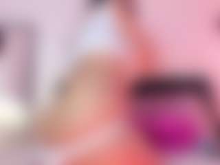 DaniLopezzz ®'s Live Sex Cam Show