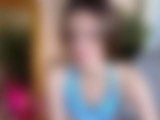 Live cam show with elizzzza - Skinny on Camsoda