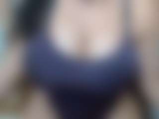 RoseBigTits's Live Sex Cam Show