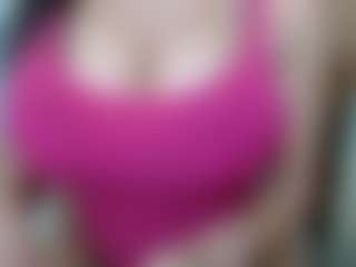 Show in cam erotica live di RoseBigTits