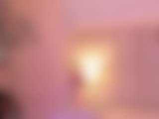 Live cam show with EllaaThorne - Fingerass on AdultVida.com