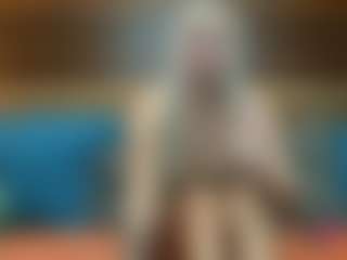 Live cam show with EmilyEclair - Living Room on Streamer API