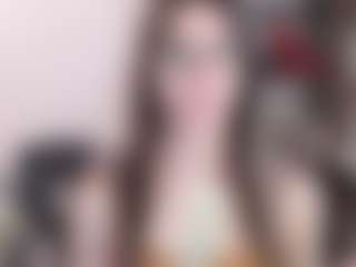 Live cam show with MegiDesire - Joi on luckytryst.com