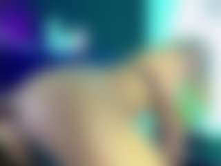 Live cam show with SashaLestronge - Lean on Camsoda