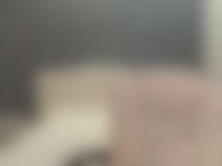 Live cam show with TessaDaybreak - Yoga MILF on livesexfox.com