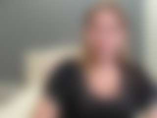 TessaDaybreak MILF webcam performer live streaming