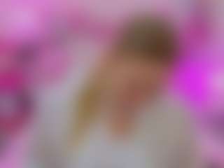 TessaDaybreak MILF webcam performer live streaming