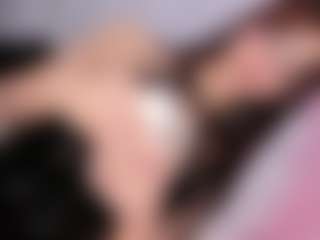 Angeles-Bust's Live Sex Cam Show