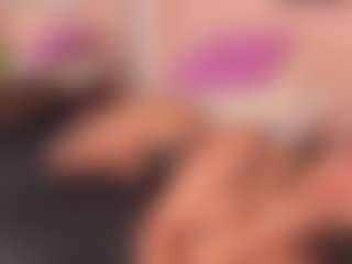 Live cam show with SofiaBennett - Oil on Fling VIP Chat
