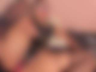 Live cam show with SofiaBennett - Blonde Hair on Camsoda