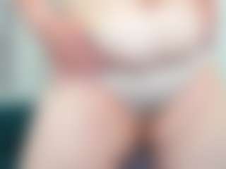 Live cam show with MonikaCharming - Cute on Soda Cam