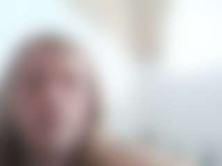 Live cam show with evaspearoshane - Cock Rating on WildCum