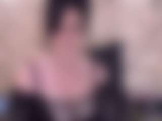 LuciousGrace MILF webcam performer live streaming