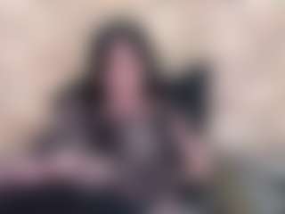 Live cam show with LuciousGrace - Flashing on madthumbs