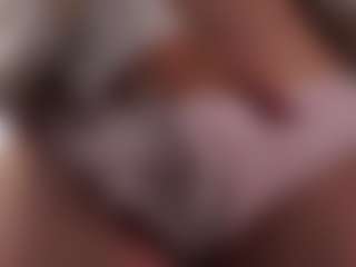Live cam show with NeldaGault - Blonde Hair on Camsoda