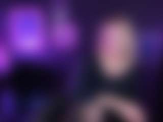 Live cam show with AnnaQueenMuse - Shaved on Soda Cam