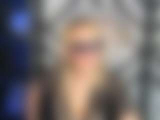 Live cam show with AnnaQueenMuse - Mask on Hubzter Live