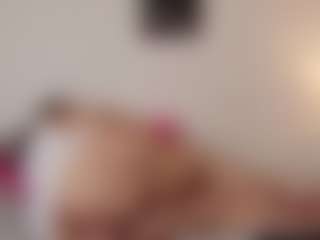 Live cam show with Charlotte-curvy - Red Hair on Camsoda