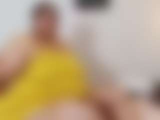 Live cam show with Charlotte-curvy - Tittyfuck on fapnchat