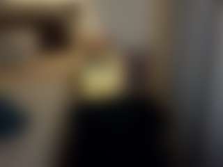 Live cam show with Effullia - Submissive on Chatstar