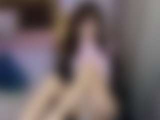 Live cam show with Effullia - Brown Eyes Asian on Hubzter Live