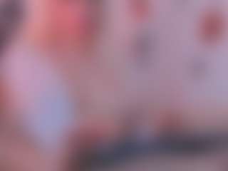 Live cam show with blonde-yen - Petite on Camming Site