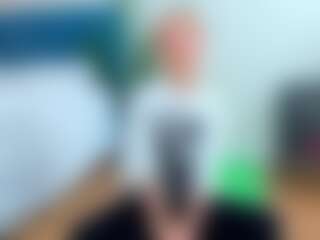 PhilomenaCurvey's Live Sex Cam Show