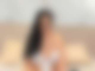 Tiffany-Jhas MILF webcam performer live streaming
