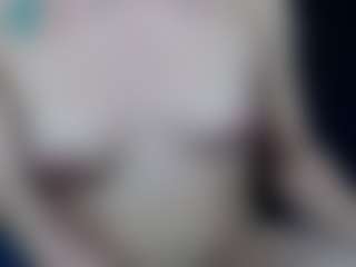 Live cam show with CamiOSX - Brown Eyes on camgirlchat.live