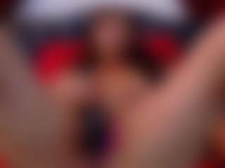 Eka-Urda MILF webcam performer live streaming