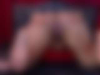 Eka-Urda MILF webcam performer live streaming