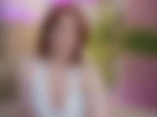 Live cam show with FoxyRayy - Thin on TeamSkeetLive