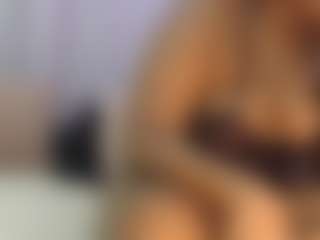 Live cam show with rouxe-lee - Ebony on Camsoda | colombia