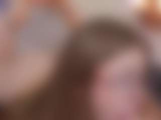 SilverrMoon's Live Sex Cam Show