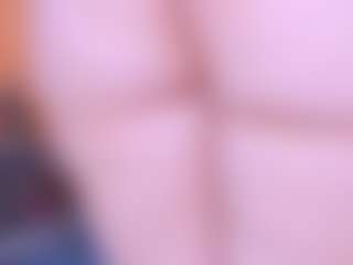 Emma-evaa's Live Sex Cam Show