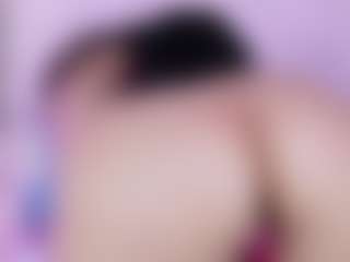 innocenthazel's Live Sex Cam Show