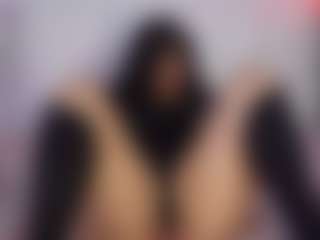 innocenthazel's Live Sex Cam Show